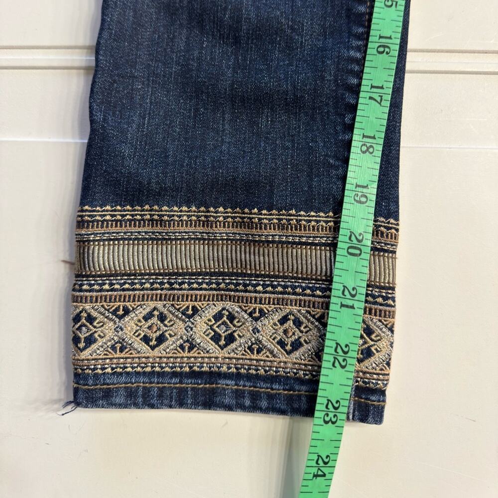 White House Black Market Size 4P Petite Straight Crop Metallic Embroidered Jeans - Picture 3 of 8